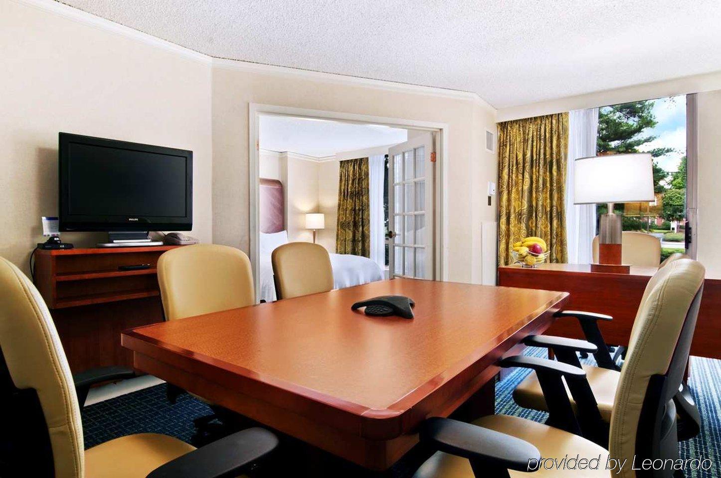Hilton Atlanta Perimeter Suites Sandy Springs Chambre photo